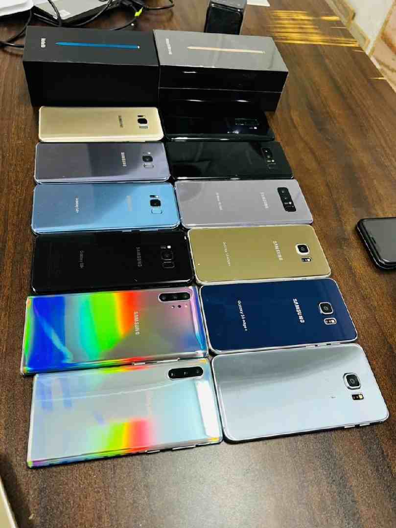 sumsung phones,,(sumsung 6 and sumsung 8)