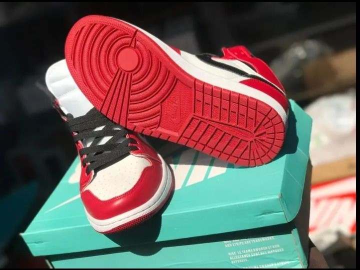 sneakers